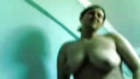 মেয়ে সমকামী নায়িকাদের সেক্সি ভিডিও পুরানো